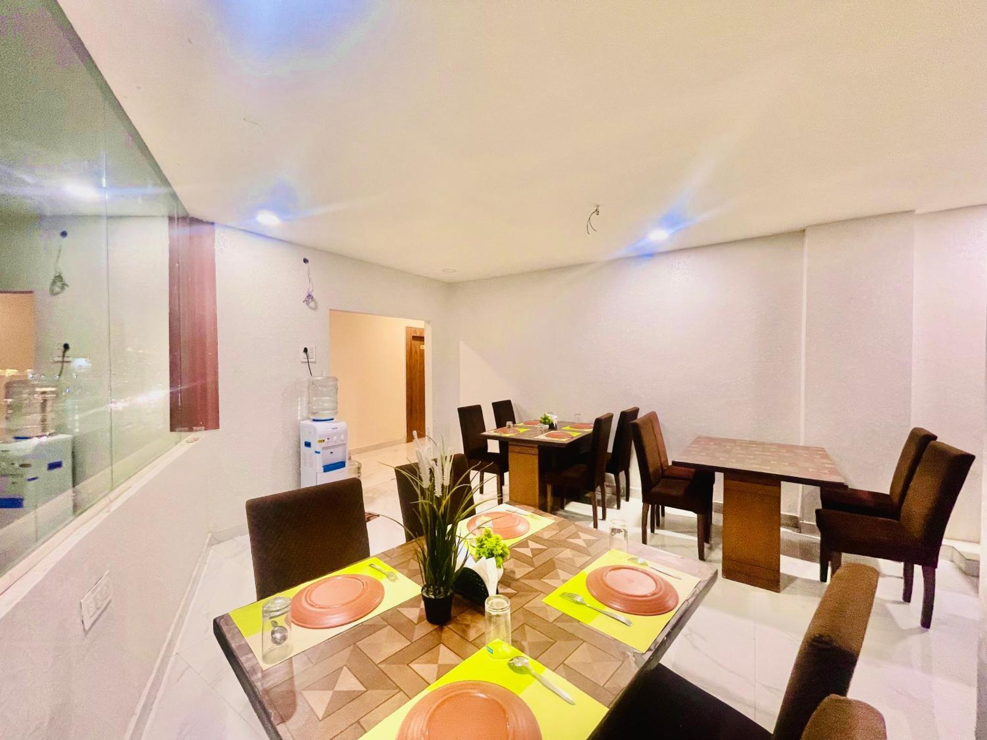 Hotel Eagle Grand Hyderabad Airport Zone 商沙巴 外观 照片