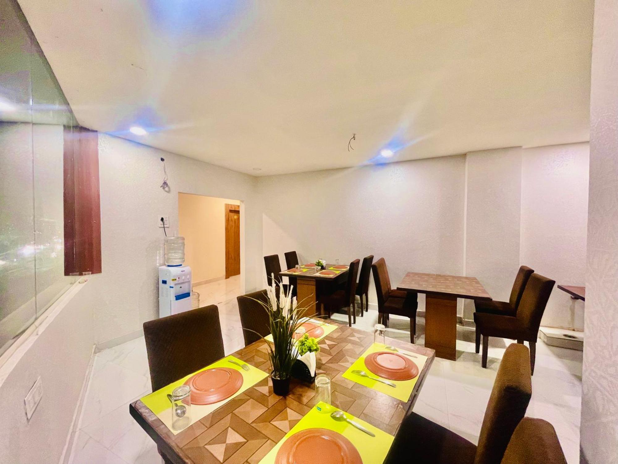 Hotel Eagle Grand Hyderabad Airport Zone 商沙巴 外观 照片