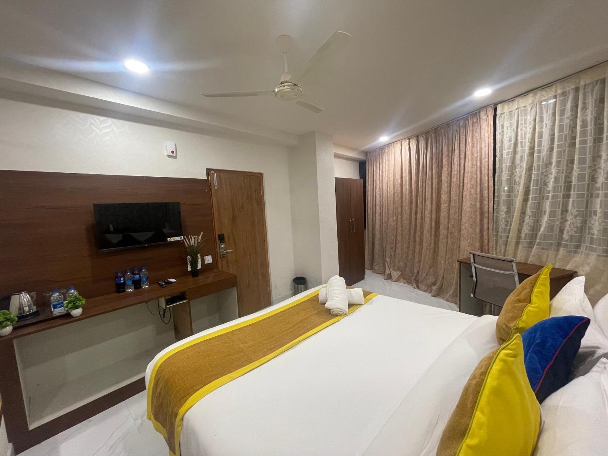 Hotel Eagle Grand Hyderabad Airport Zone 商沙巴 外观 照片